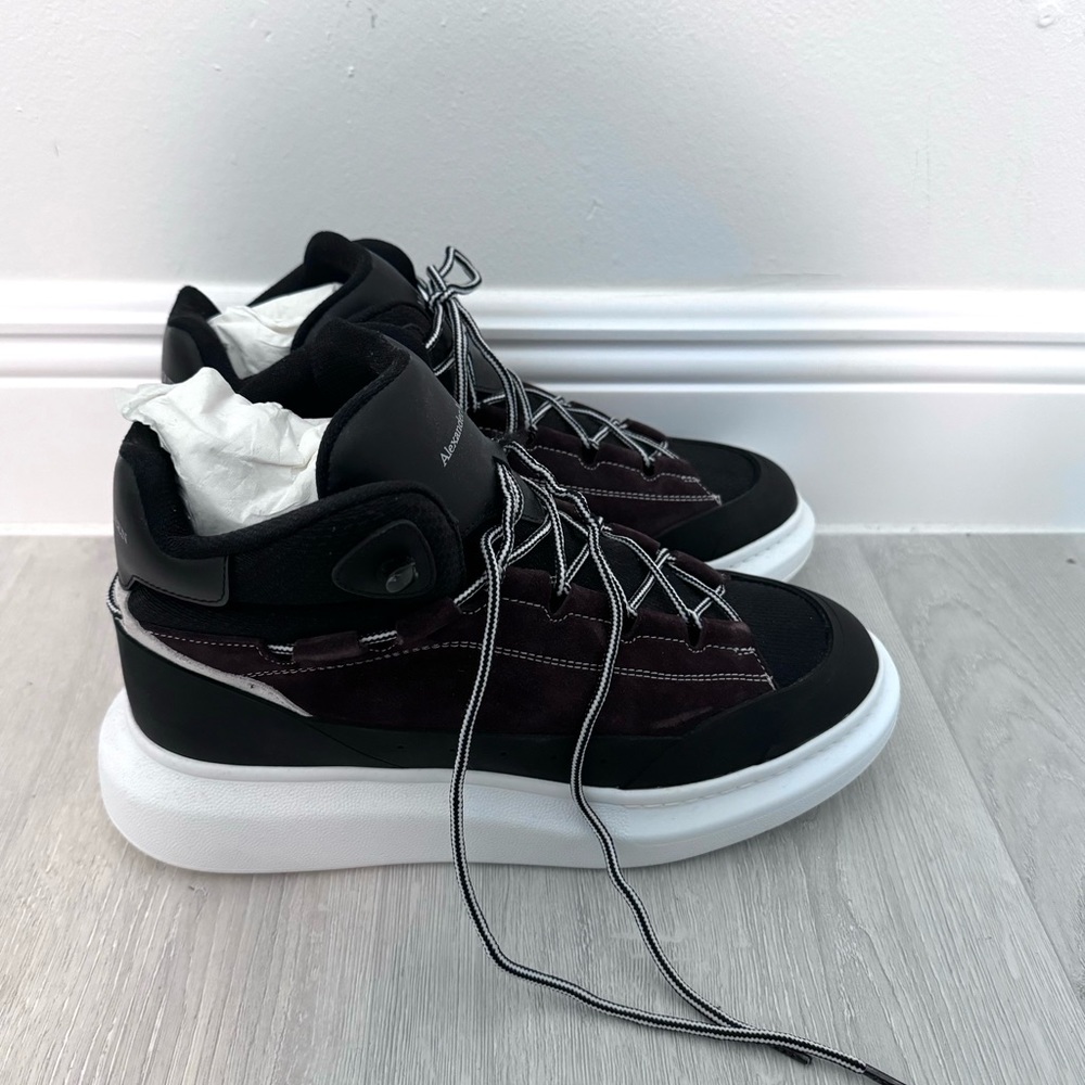 NWOT ALEXANDER MCQUEEN Larry Hightop Sneaker men’s 42 1/2